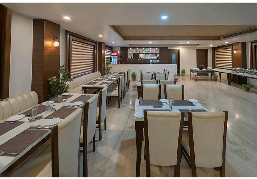 Hotel Agra Grande By Goyal Hoteliers Agra (Uttar Pradesh) Exterior foto